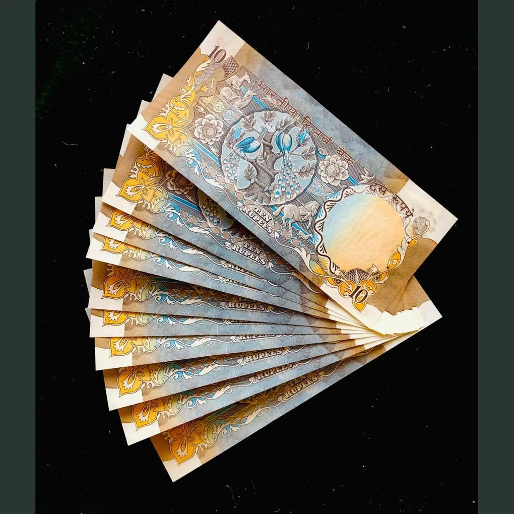 Rs 10 India Banknote Peacock Issue UNC Issue 1980s 10 note Lot Crisp Signed By R N Malhotra
