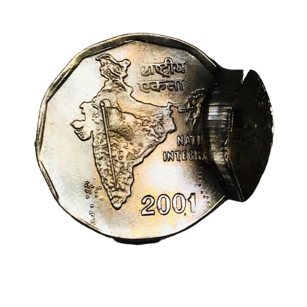 Rs 2 Copper Nickel Massive Error Multiple Strike 2004 Issue National Integration Unique and Rare