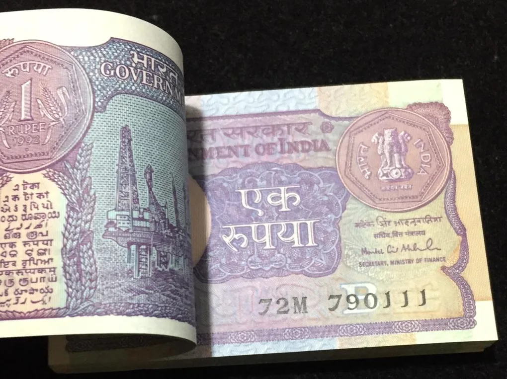 1 Rupees 1992 Governer Mantek Singh Seriel packet