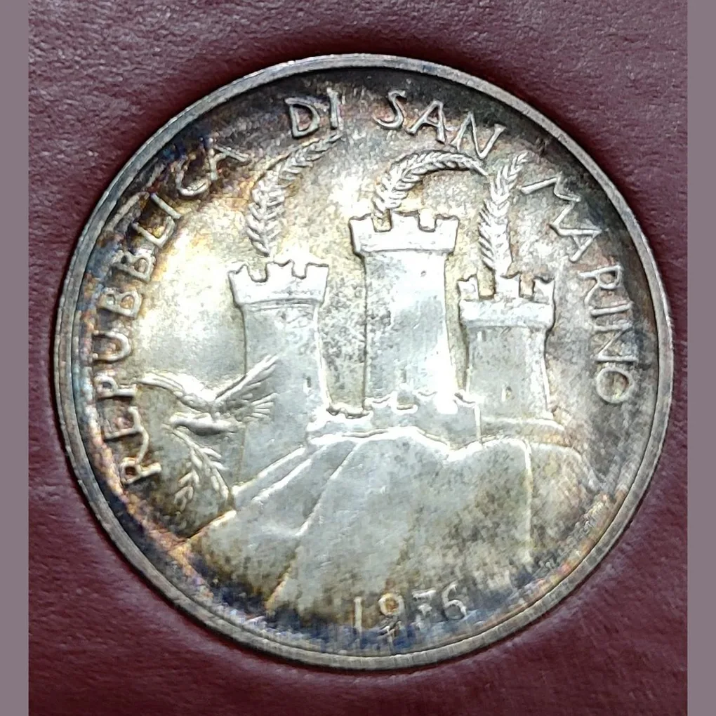 San Marino 500 Lira Silver Coin mint pack Foldar gem unc condition with Foldar