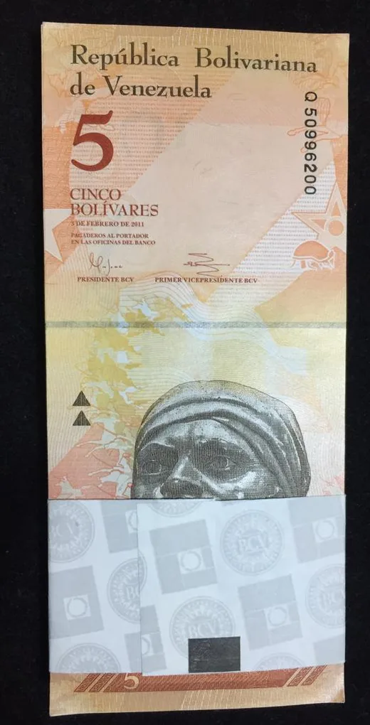 Venezuela 5 Bolivars (100 Note) Serial Packet
