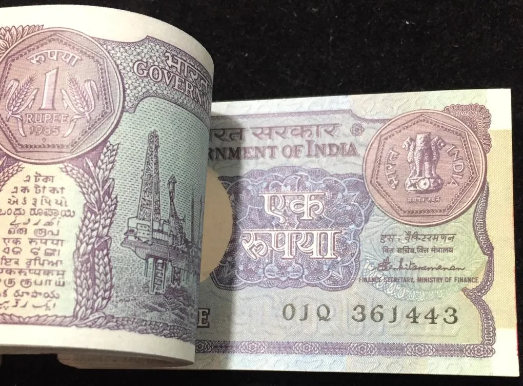 One Rupees Series S. Vankatraman 1985 Series Packet