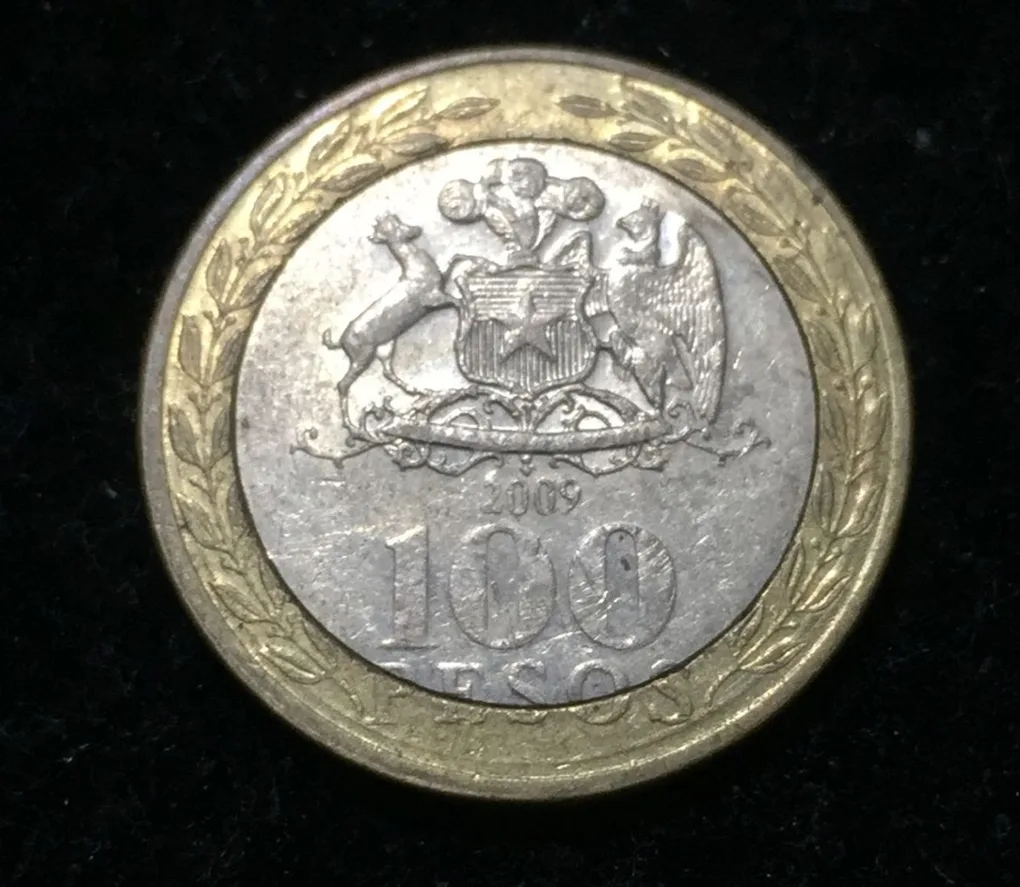 Chile 100 Pesos 2009 Lowest price Bimetallic Coin #D-11