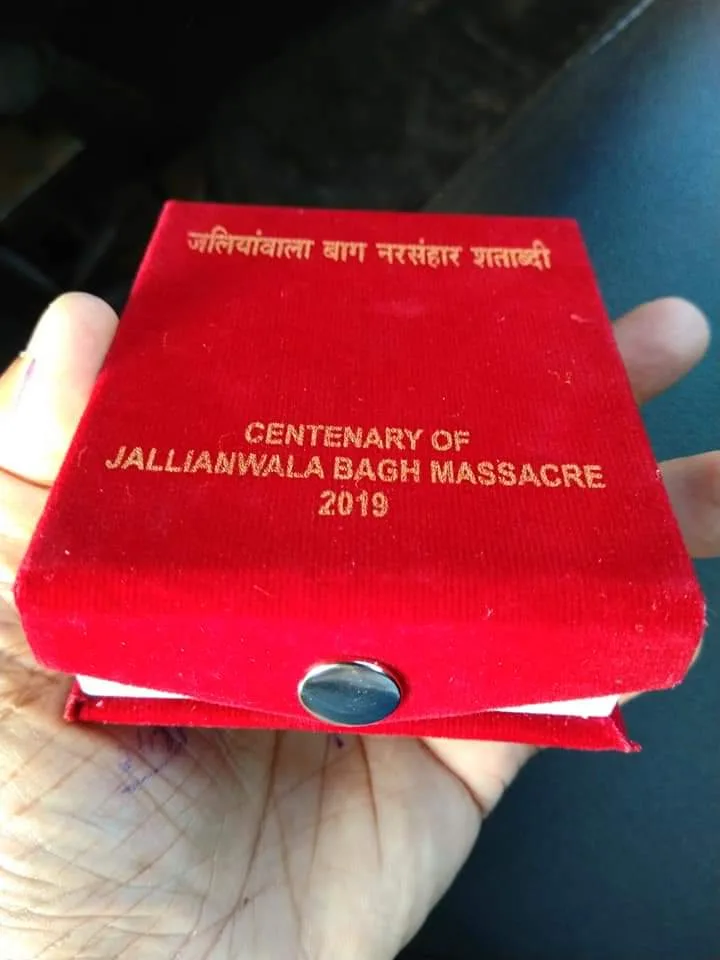 100 Rupees 2019