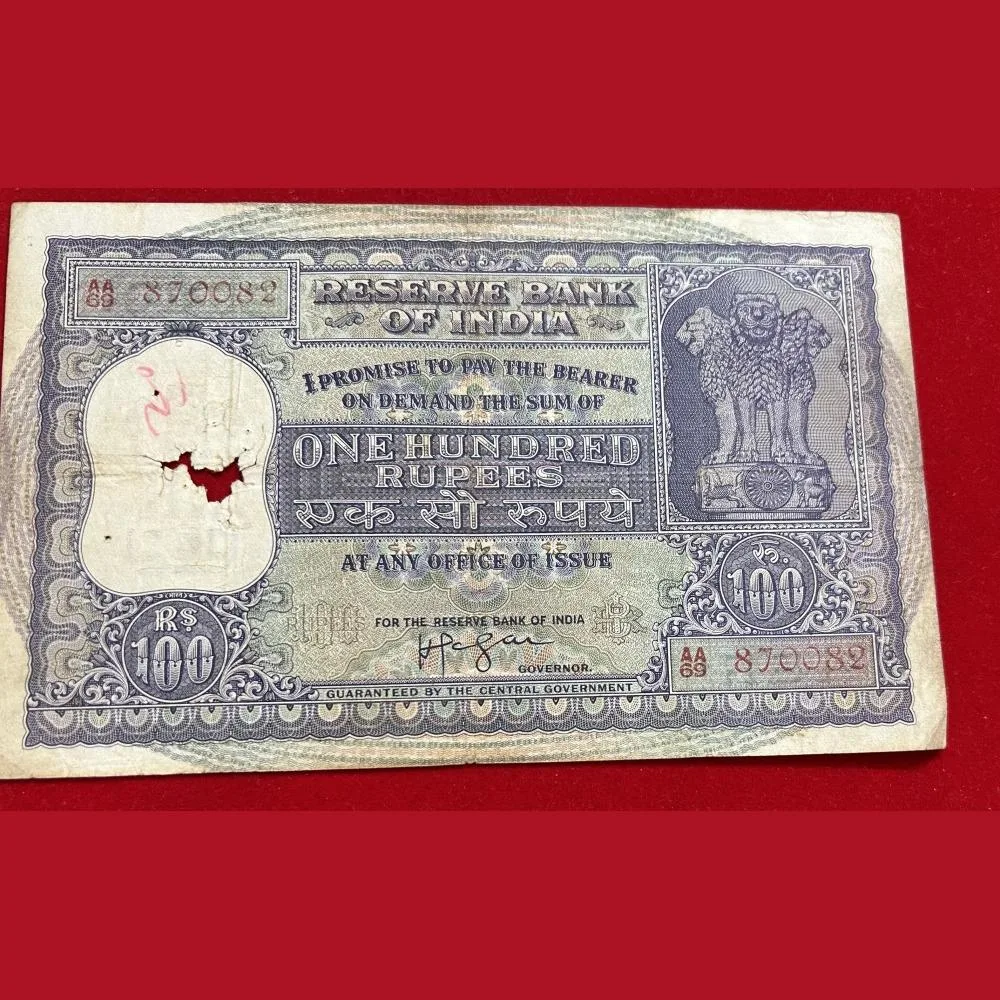 100 Rupees Old Series Fafda note Big Size Very Rare Governer , Iyenger