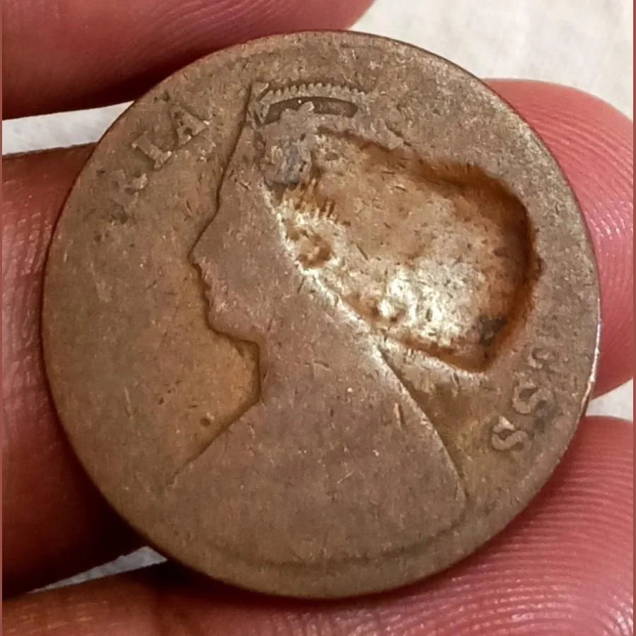 British India One Quarter Anna 1900 Victoria Empress Massive Struck Through Error ***Very Rare*** Used Condition.