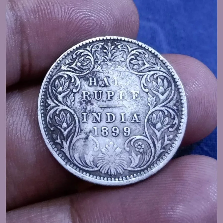 British India Silver 1/2 Rupee Year 1899 Queen Victoria Empress in Collectable Grade with Detailings.