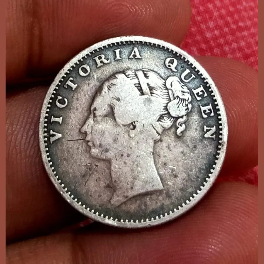 British India Silver 1/2 Rupee East India Company Year 1840 Queen Victoria Continuous Legend with "Indian HEAD" Die Variety **Extremely Rare** High Collectable Grade.