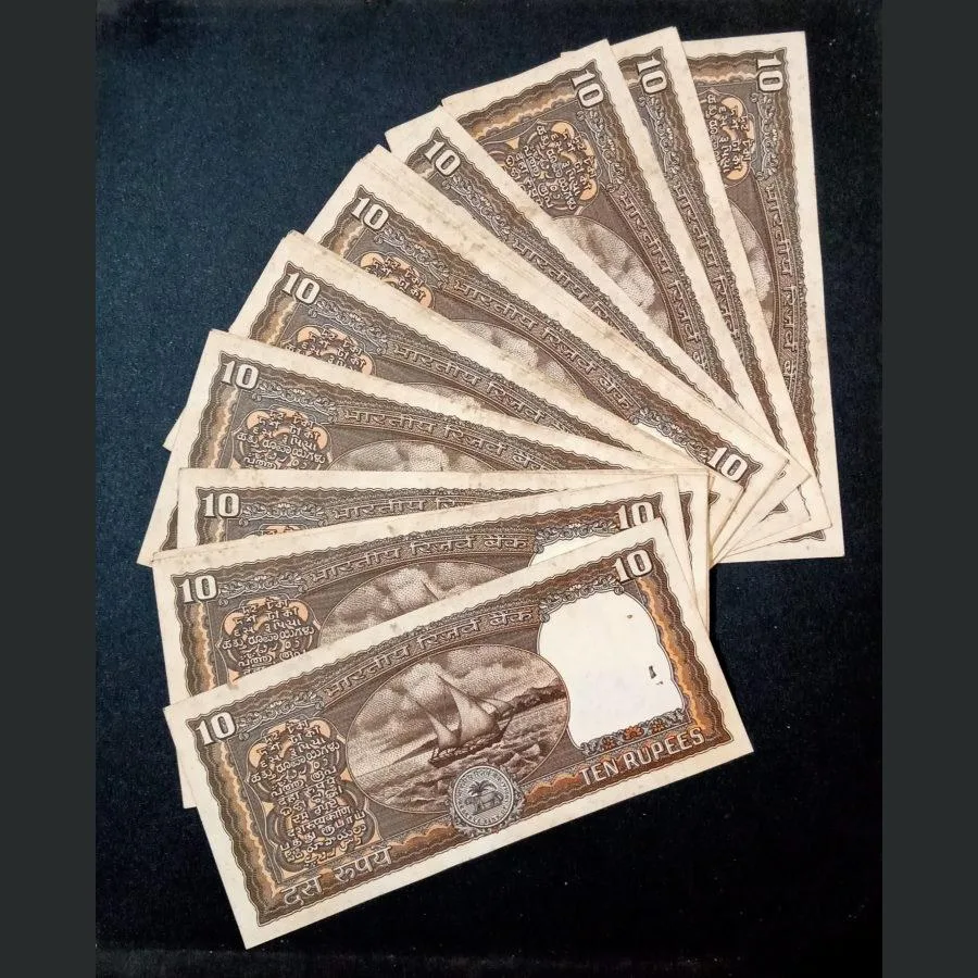 10 Rupees Old Black BOAT ⛵ Issue Signature S.Venkatraman with "K" Prefix Lot 25 Notes From Same Bundle **Rare** Almost Uncirculated Grades.
