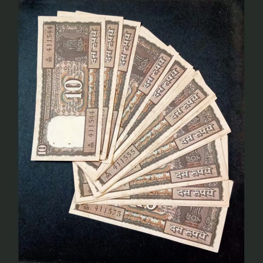 10 Rupees Old Black BOAT ⛵ Issue Signature S.Venkatraman with "K" Prefix Lot 25 Notes From Same Bundle **Rare** Almost Uncirculated Grades.