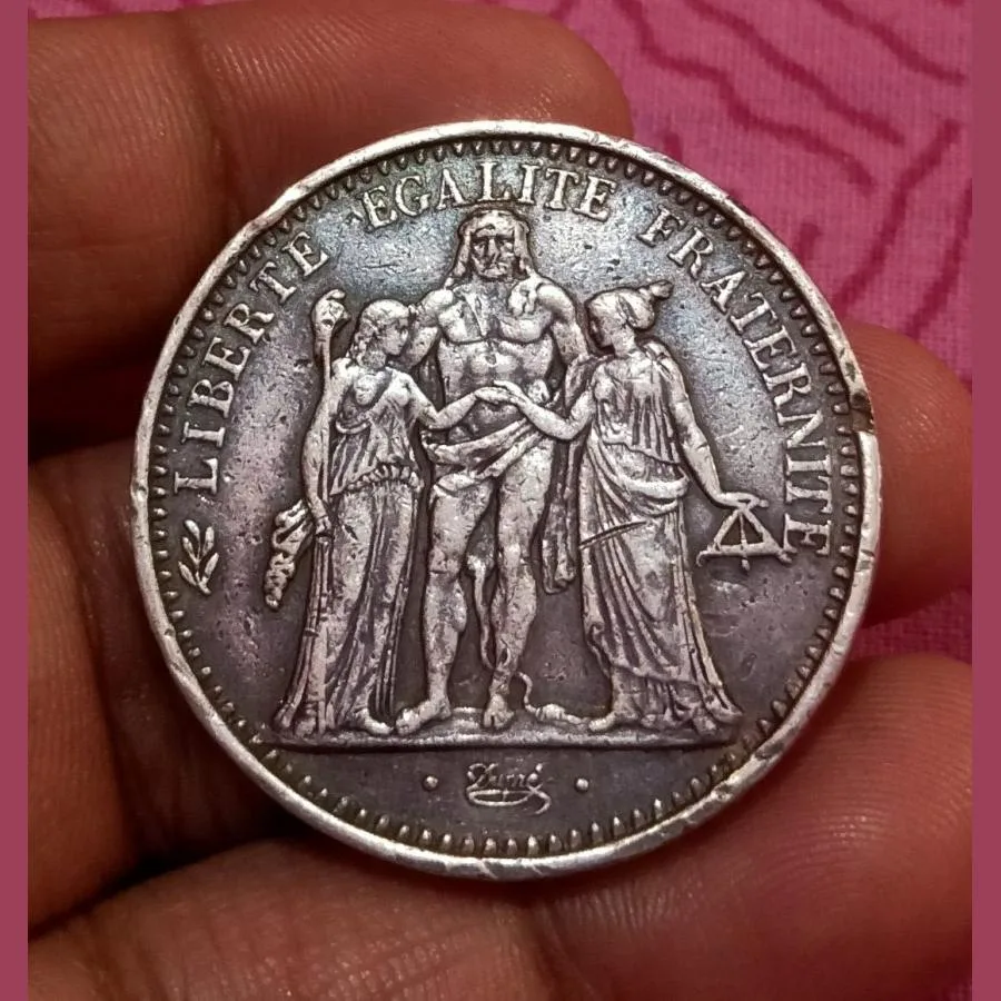 France Silver 10 Francs Year 1970 Weight 25 Grams Diameter 37 mm "Crown Size" Liberty Egalite Fraternity **Rare Coinage** Collectable Grade.