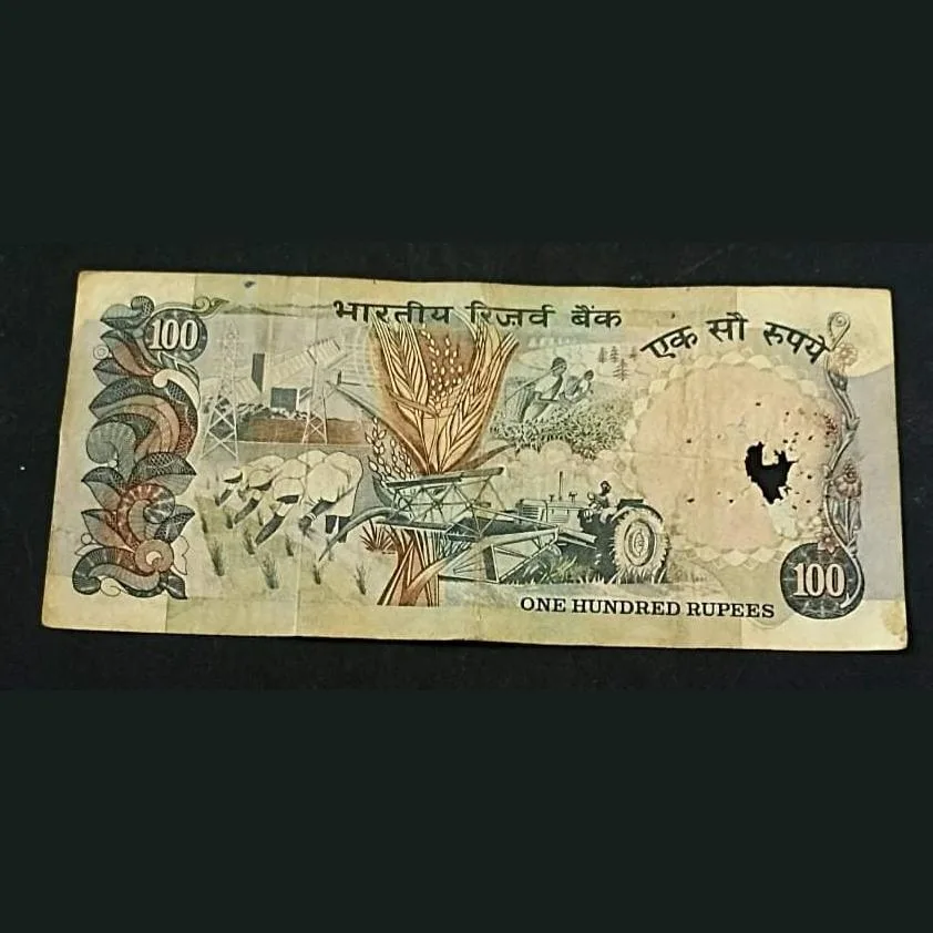 Rare Rare Reserve Bank of India ₹100 note Governor:K.R.Puri Condition of note is as per image
