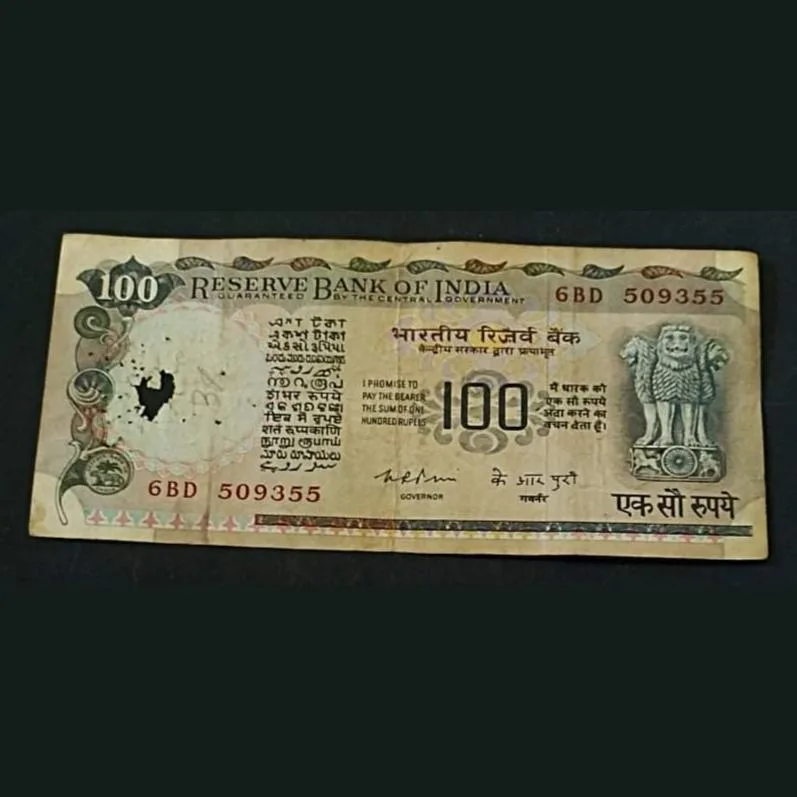 Rare Rare Reserve Bank of India ₹100 note Governor:K.R.Puri Condition of note is as per image