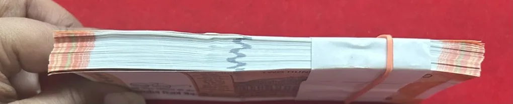 Rs 200 pkt very rare date 2023 000001 to 000100 sirial pkt governor shakti kant das colector item