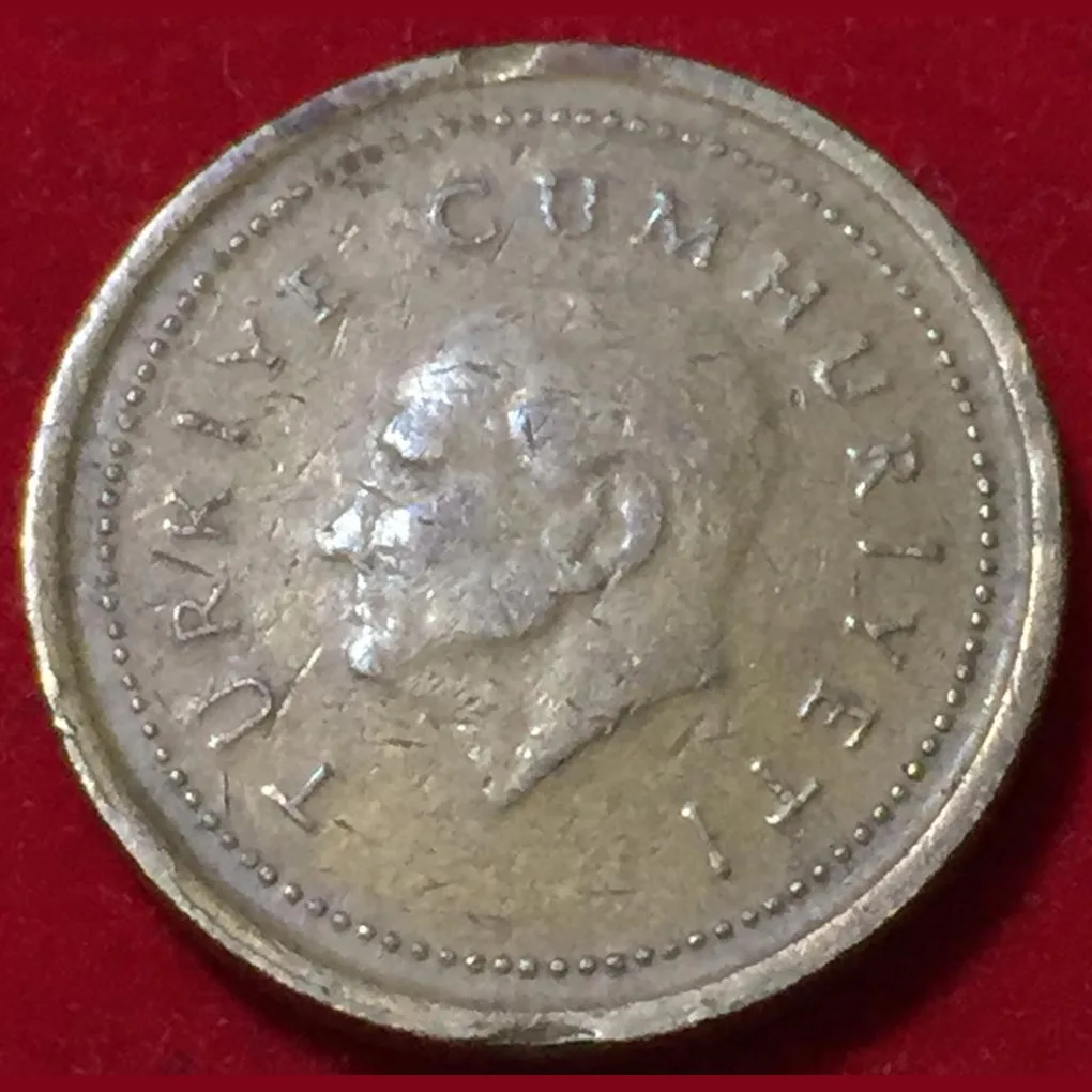 1995 Turkey 5000 Lira Coin #B151
