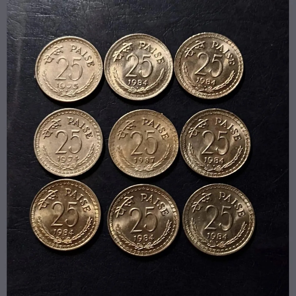 India Denomination 25 Paisa Condition UNC Same and similar set are available