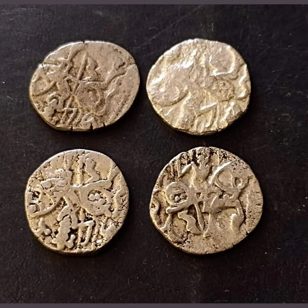 Ohinda Dynasty, Samanta Deva 850- 1000 AD Horse 🐴 & BULL Coin Weight 3GM each