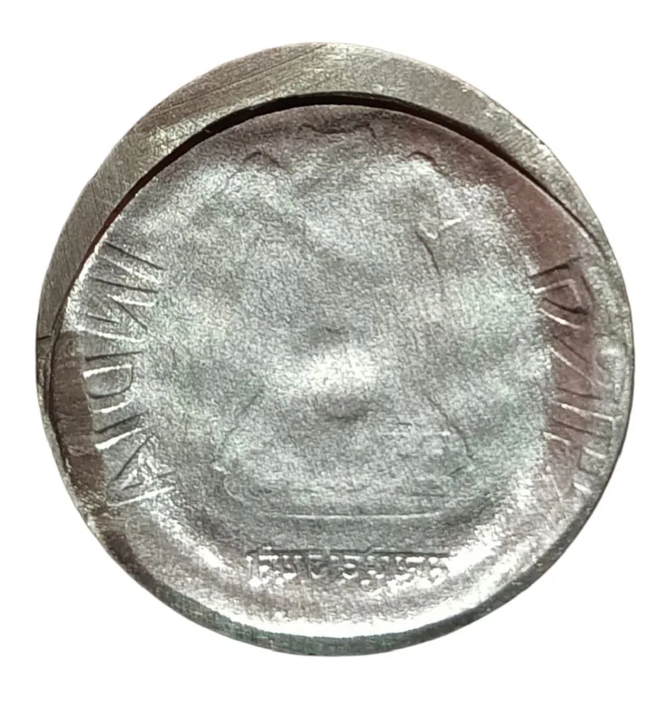 2 Rupees Fss Obverse Side Enlarged Brockage//Lakhi Error UNC Grade.
