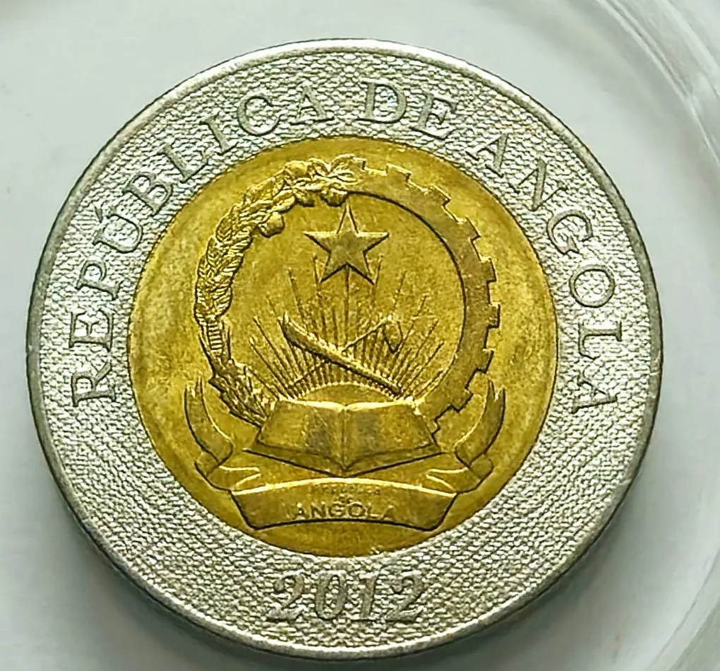 Republic De Angola 2012 Coin 10 Kwanzas BUNC