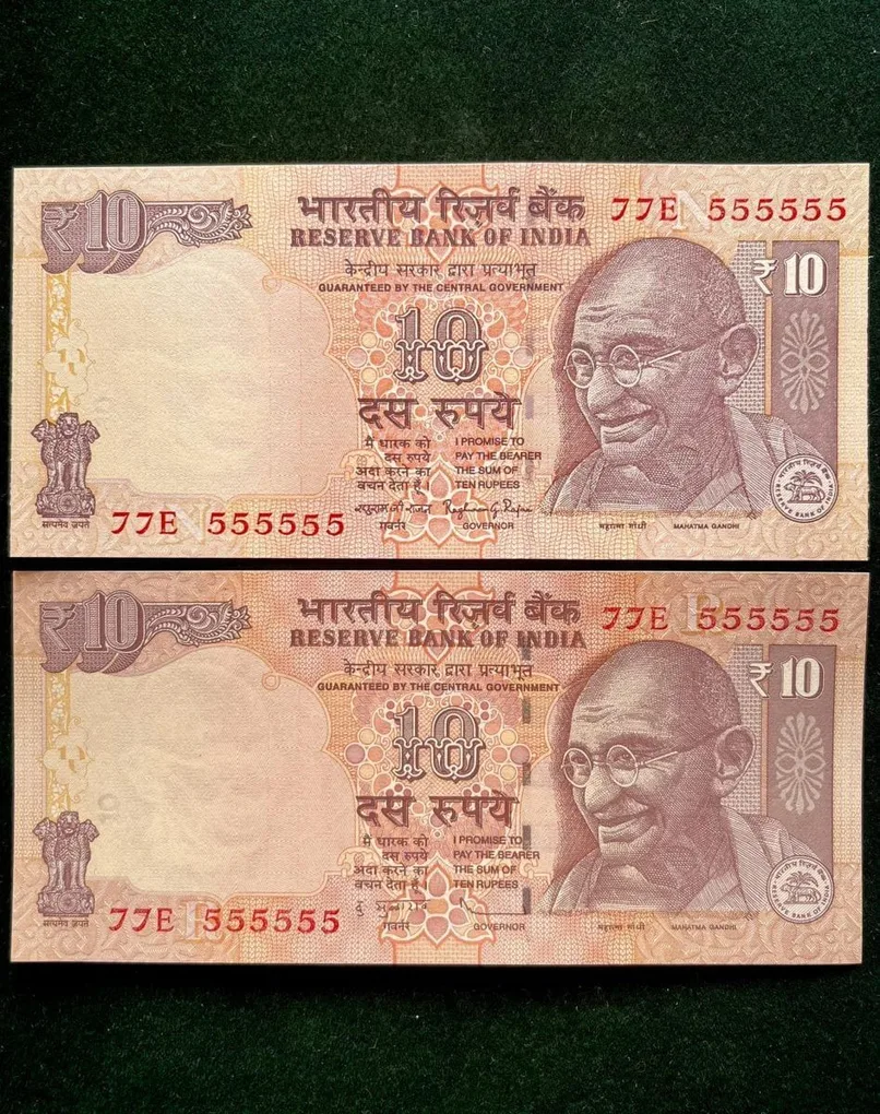 Rs 10 India Banknote Twin Set Gem Unc Very Unique Set Solid Number 77E 555555