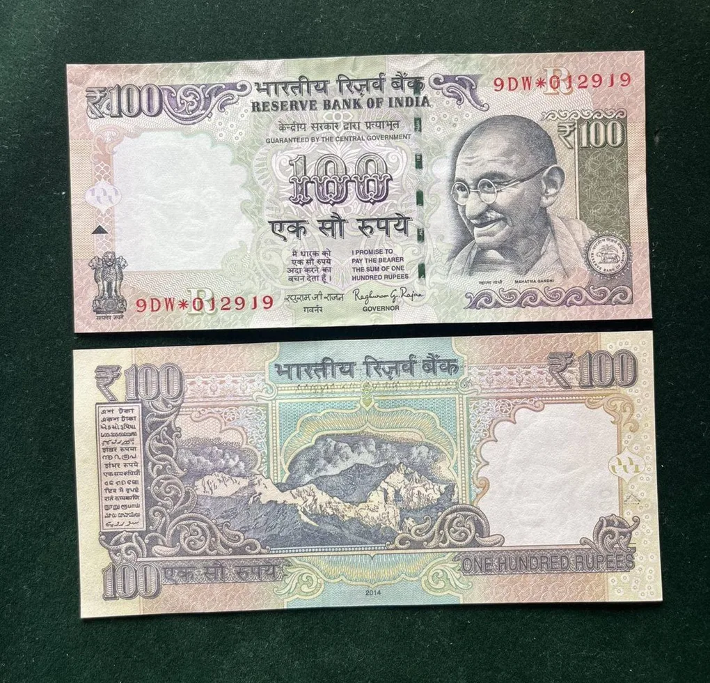 GS - 49 Rs 100 India Banknote Star Replacement Issue 9DW Inset R 2014 Limited Issue
