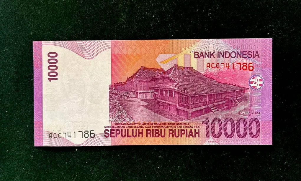 Indonesian 10000 Rupiah World Bank note Series ending 786 Unique and Rare