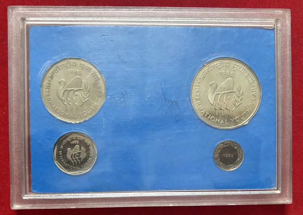 1985 International youth Year (proof set) 3 coin set culcutta mint