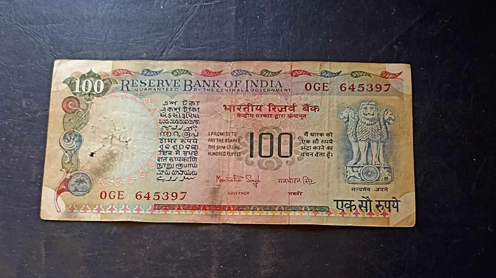 Reserve Bank of India 100₹ note Governor Manmohan Singh Excellent condition