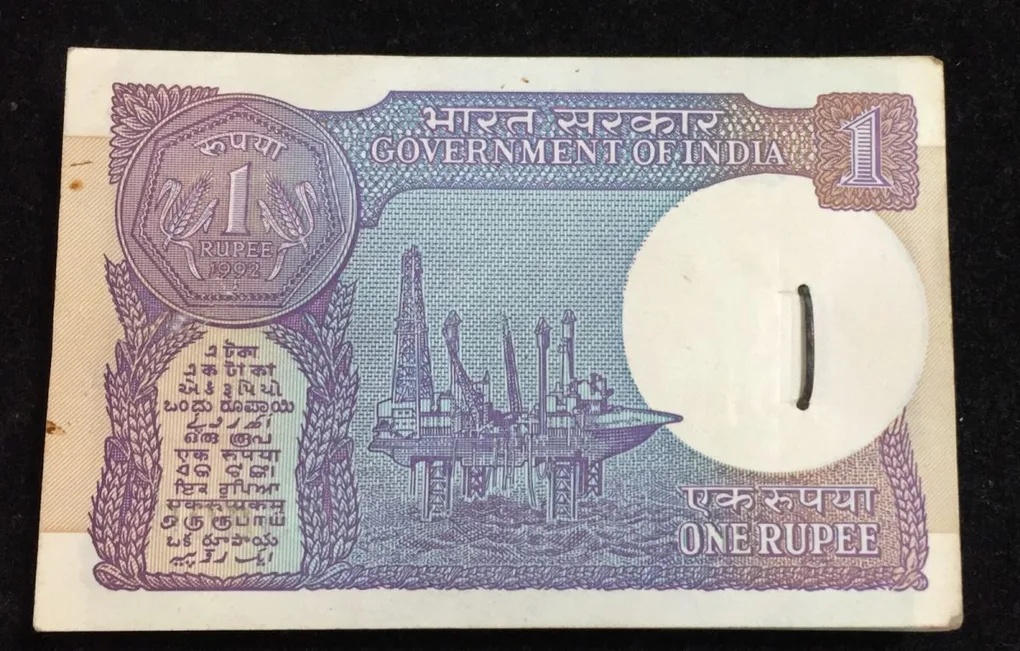 1 Rupees 1992 governor Montek Singh Ahluwalia Fancy Number Ending 786 UNC Serial Rare Packet