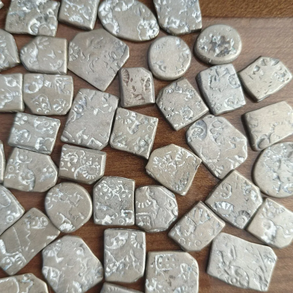 Extremely Rare Silver Magadh Dynasty Silver Punch Mark India's First Coin of Chandragupt Maurya Collectible Coins Randomly Single Coin Given From Set