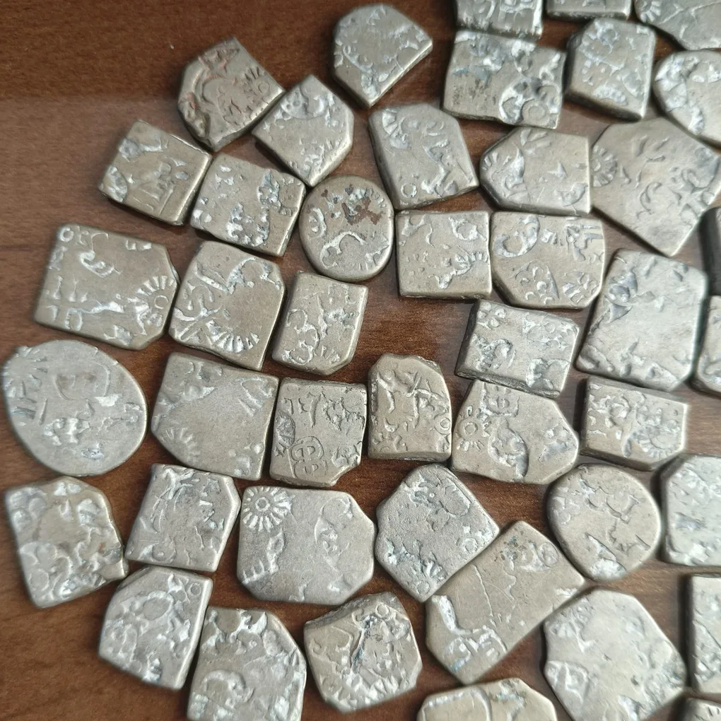 Extremely Rare Silver Magadh Dynasty Silver Punch Mark India's First Coin of Chandragupt Maurya Collectible Coins Randomly Single Coin Given From Set