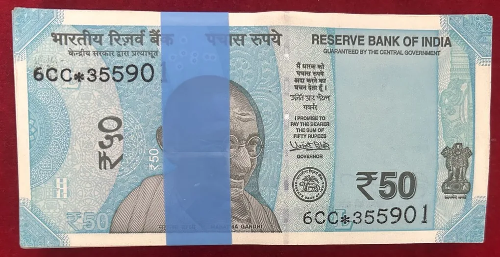 Rs 50 India Banknote Replacement Issue Star Issue 100 Notes Serial Gem UNC packet 2022 (L insert)