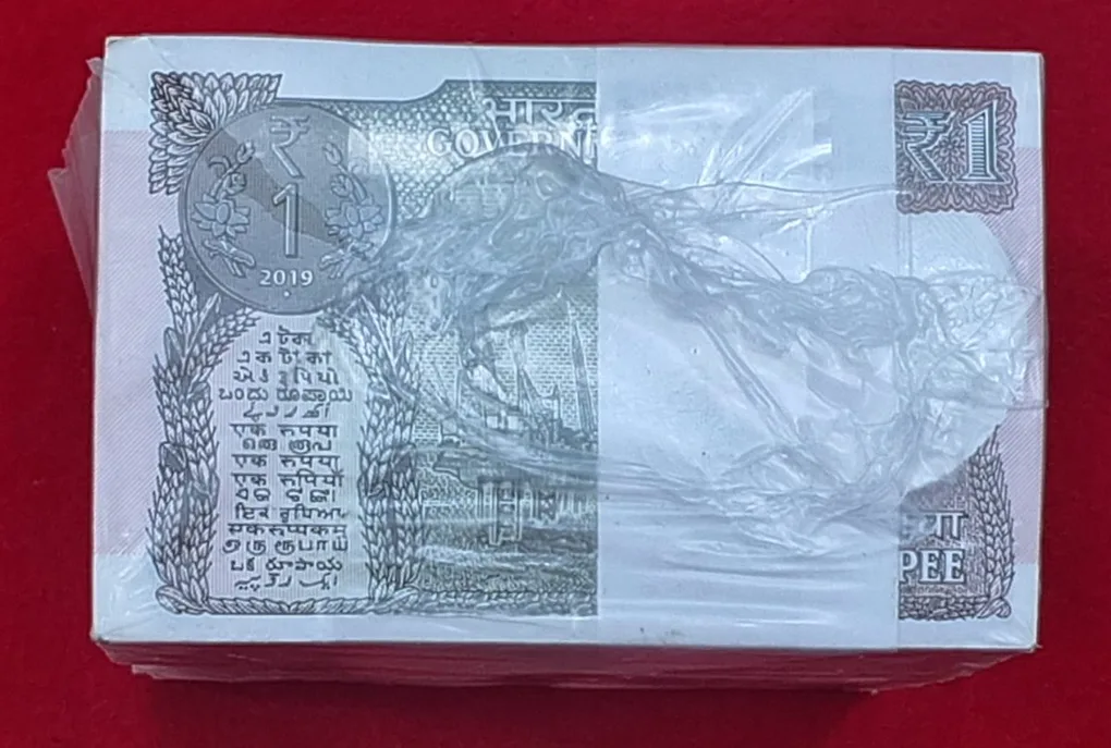 One rupee RIM A-64 Subhash Chandra GARG. Year 2019 Serial NO.221001