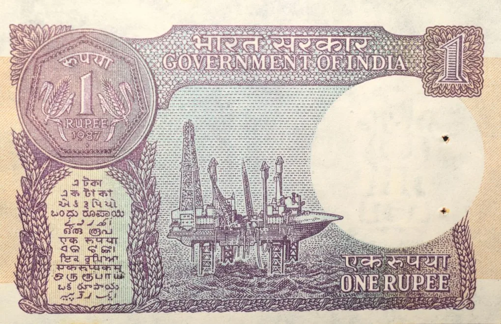 1 Rupee of Republic India (AD 1987) S. Venkitaramanan Signature - Sagar Samrat - oil rig