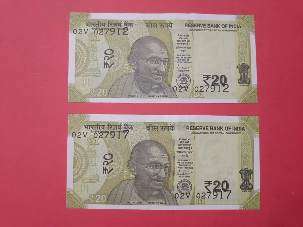 20 Rs Number Shifting Error at both Side UNC Notes (2 Notes)