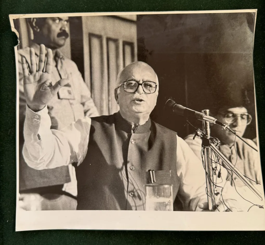 P17 - India original vintage photograph Political Series Unique and Rare