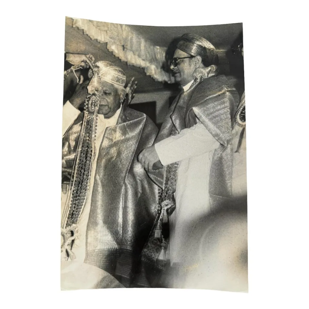 P22 - India original vintage photograph Political Series Unique and Rare