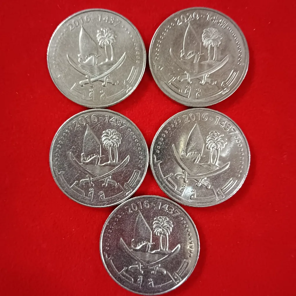 50 Dirhams State of Qatar 5 Pcs Given Unc Condition Coins
