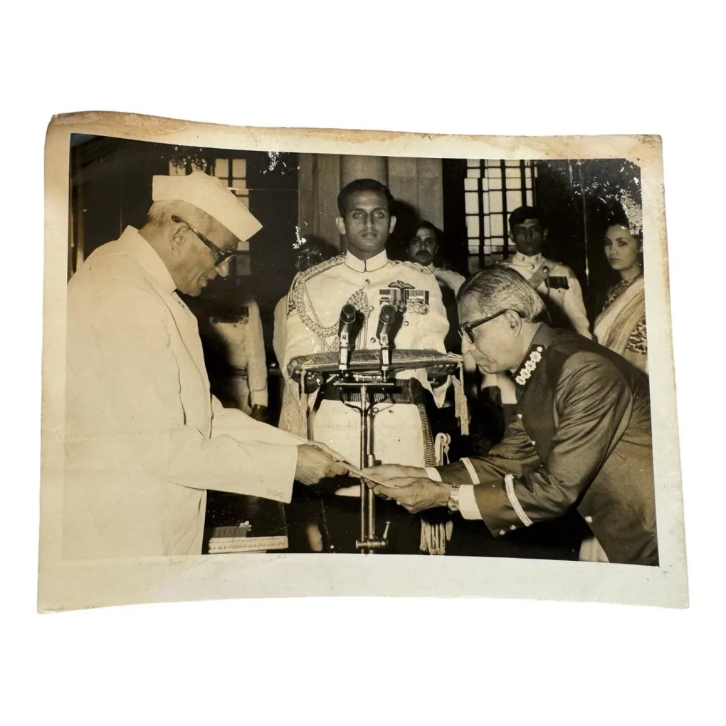 P62 - India original vintage photograph Political Series Unique and Rare