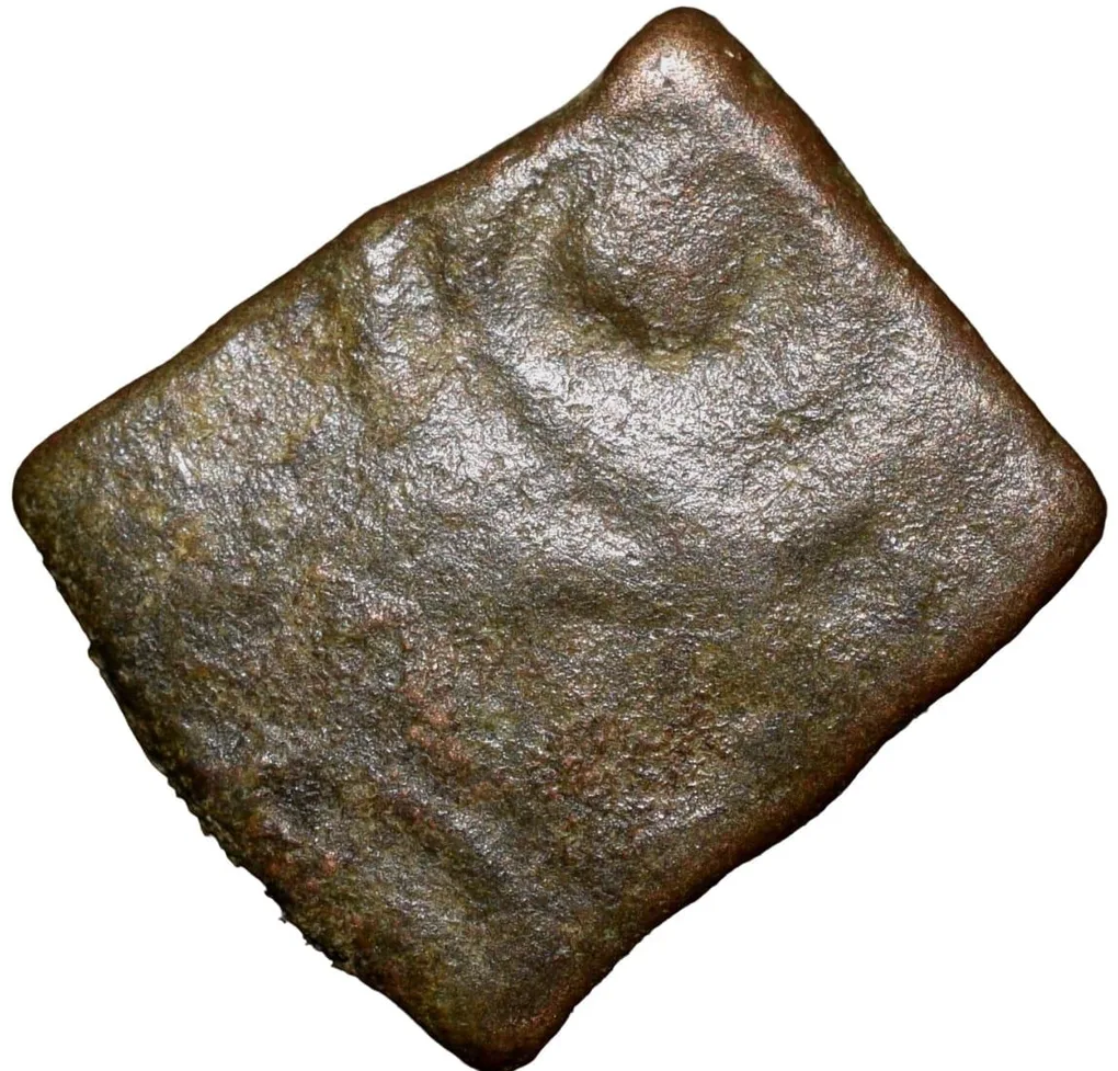 Copper Coin of Kochhikiputra Satakarni (1st Cen. BC) of Satavahan Dynasty from Nevesa Rare