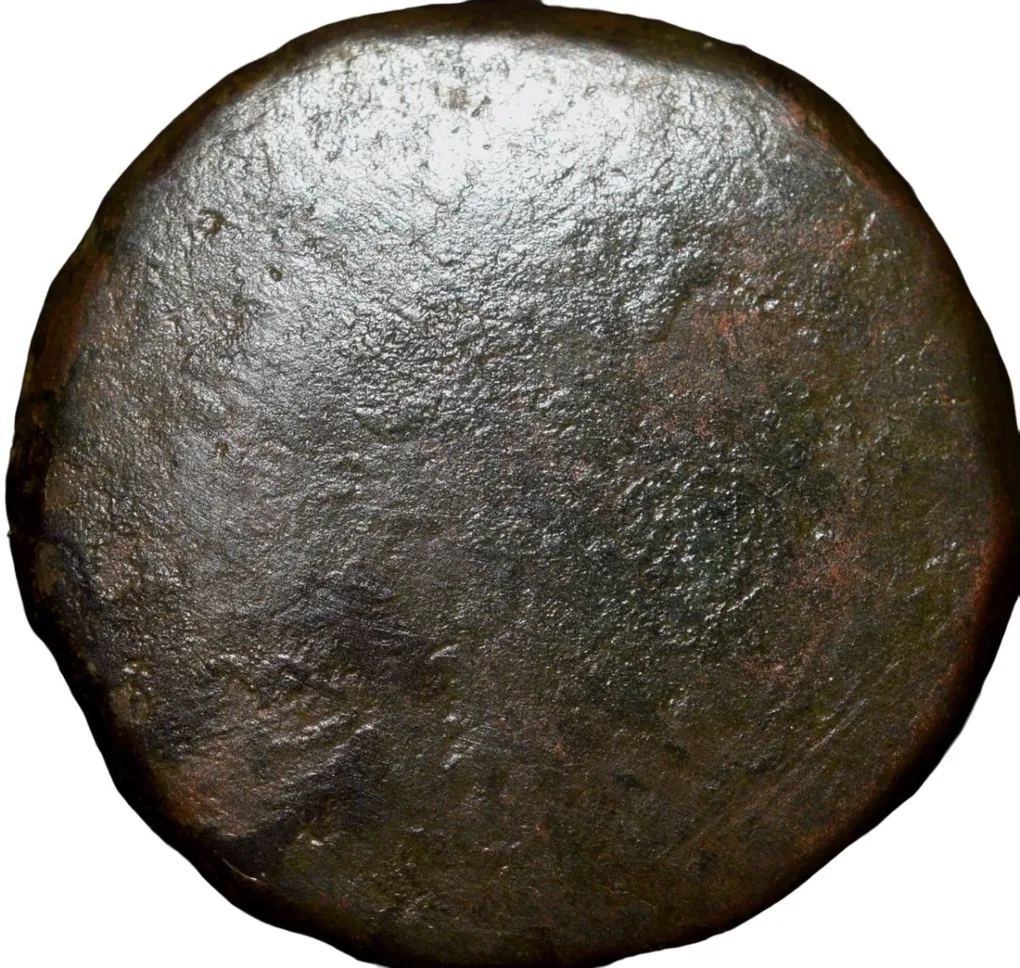 Copper Paisa of Bhopal State (17th - 18th Cen. AD) of Pindhari Struck Type KM C21b Flywhisk & Scimitar