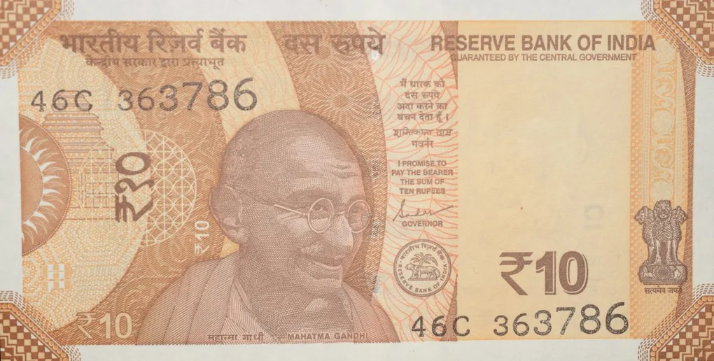 10 Rupees of Republic India (AD 2022) with Chariot Wheel at Konark Sun Temple Fancy No. '786'