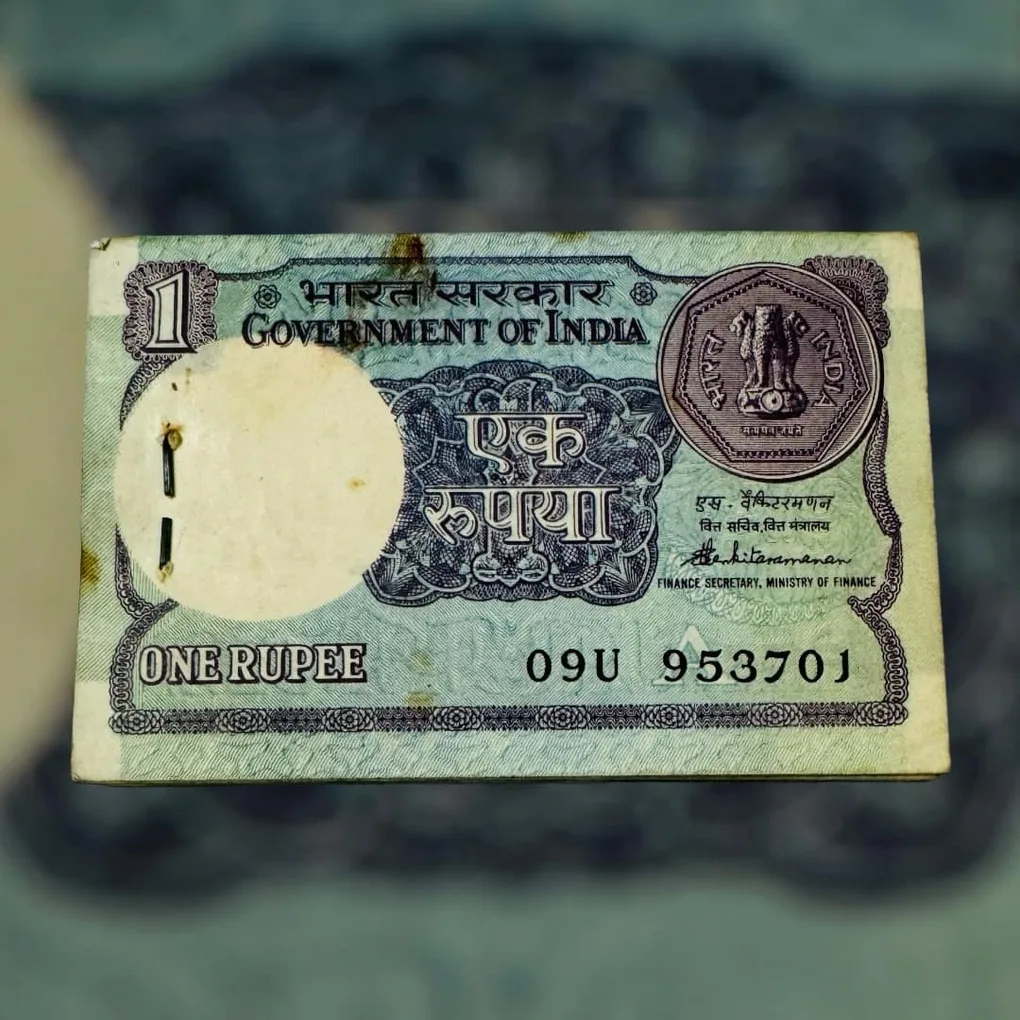 Re 1 Republic India Issue Signed By S Venkatarman Inset A 1988 Unique and Rare