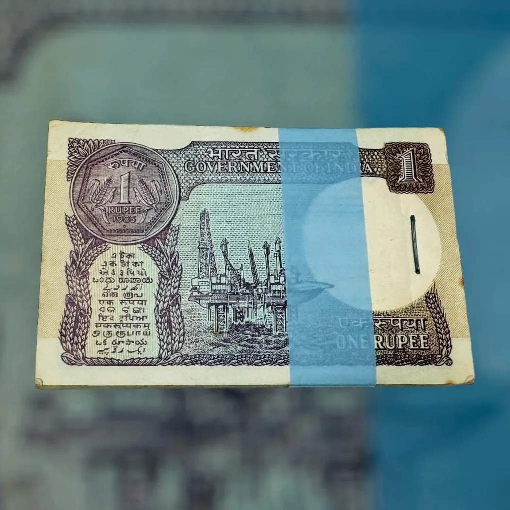 Re 1 India Banknote Serial Bundle Signed by Bimal Jalan Inset B Year 1990 Unique and Rare