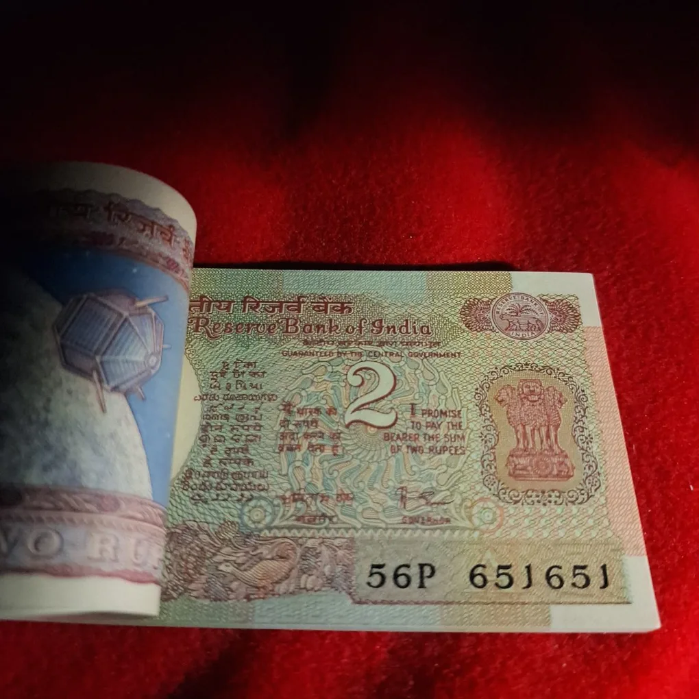 2 Rupee Satellite Issue Bundle B-30 Amitav Ghosh Double Number Serial 651601 Rare Packet
