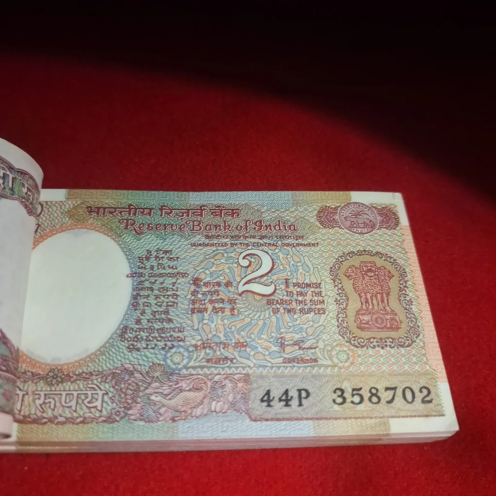 Rare Packet 2 Rupee Satellite Issue Bundle B-30 Amitav Ghosh Ending 786 Serial 358701