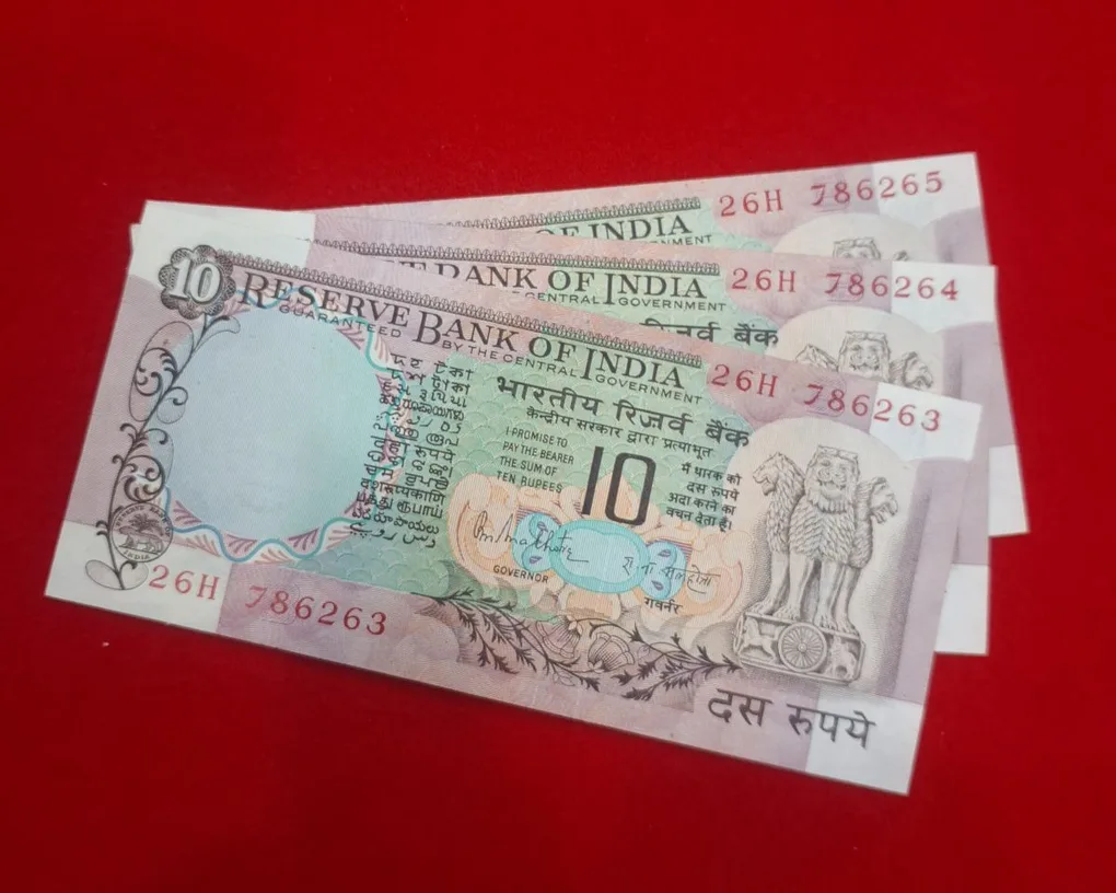 Rare 10 Rupee Note Peacock Issue Starting 786 GEM UNC Condition Each Note Price 1650