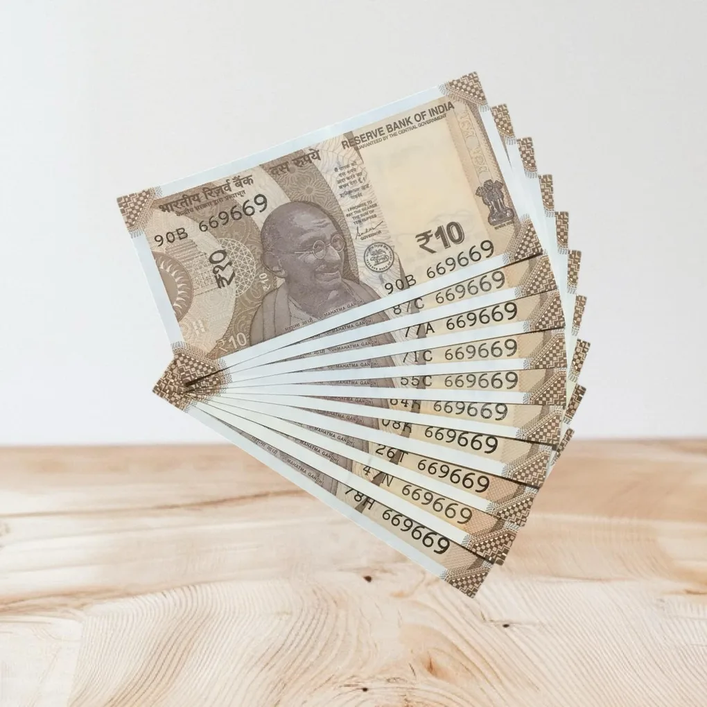 Rs 10/- India Bank Note Semi Fancy 10 Note Same Number Set 669669 Unique and Rare