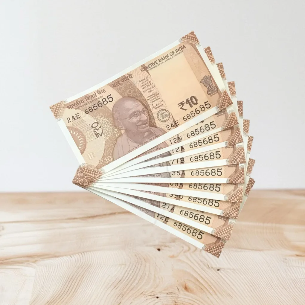 Rs 10/- India Bank Note Semi Fancy 10 Note Same Number Set 685685 Unique and Rare