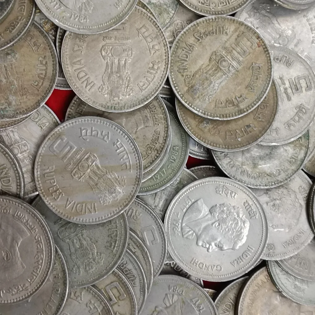 Five Rs Big Coin Copper Nickel Indra Gandhi Ji And Jawaharlal Nehru 50 Pcs Given